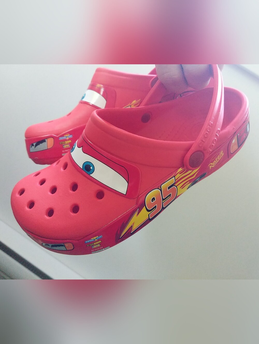 Crocs Cars Disney/Pixar Lightning McQueen Sandals Adult 6 M 8 W Not Light Up